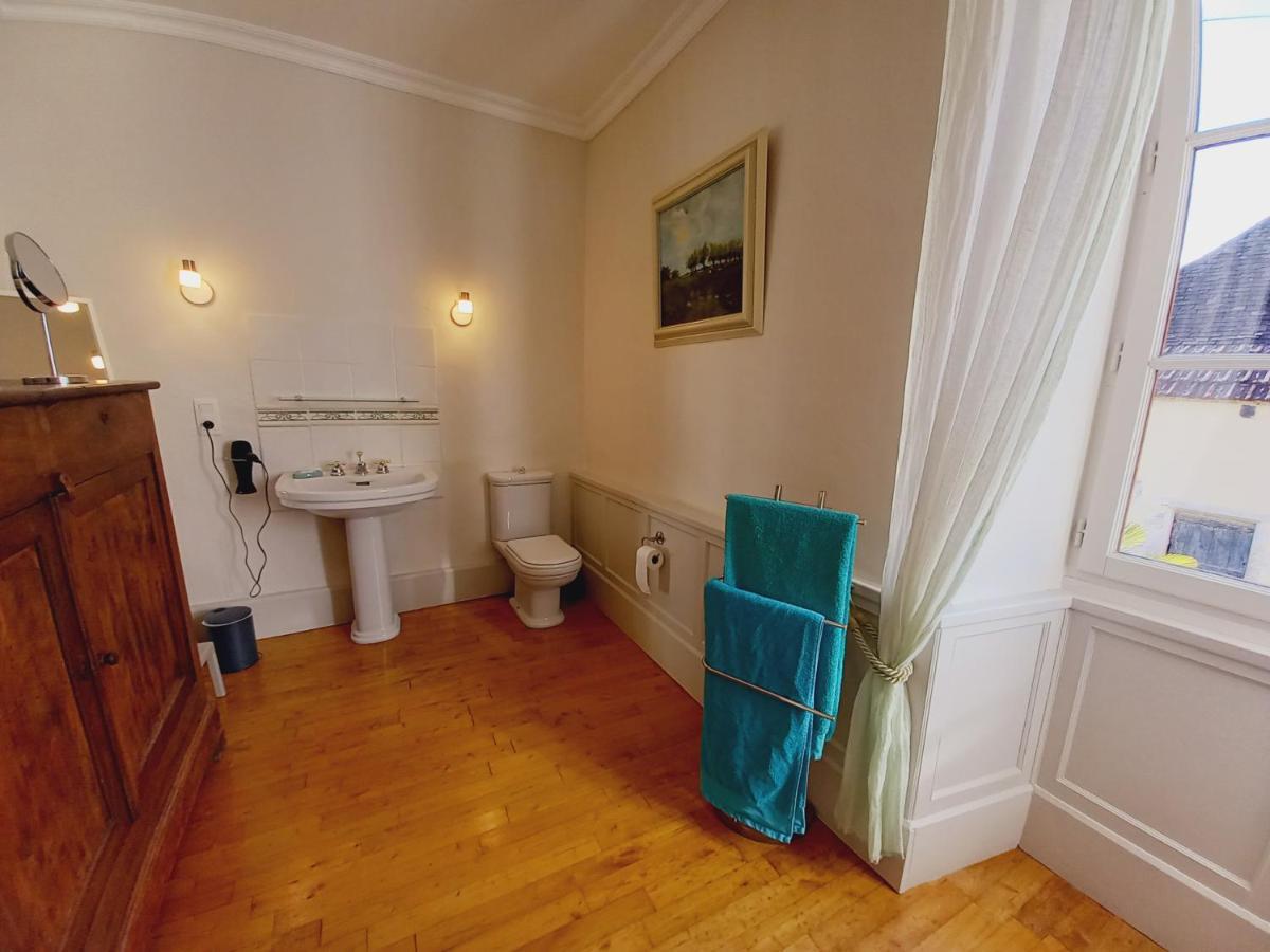 Au Pays De Jacquou : Chambre D'Hotes Et Table D'Hotes Fossemagne Экстерьер фото